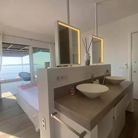 Villa Oneiro Exclusive Escape With Private Pontoon & Luxe Amenities Vilă Evgiros