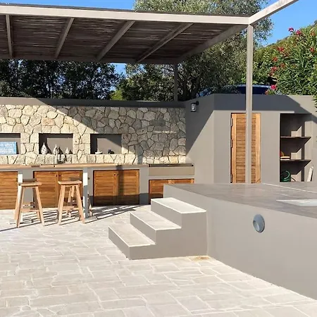 Oneiro Exclusive Escape With Private Pontoon & Luxe Amenities