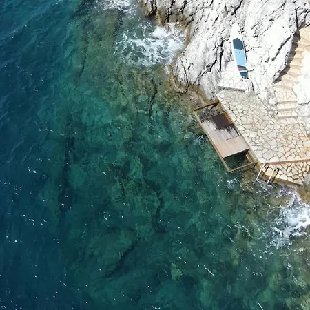 Villa Oneiro Exclusive Escape With Private Pontoon & Luxe Amenities * Evgiros