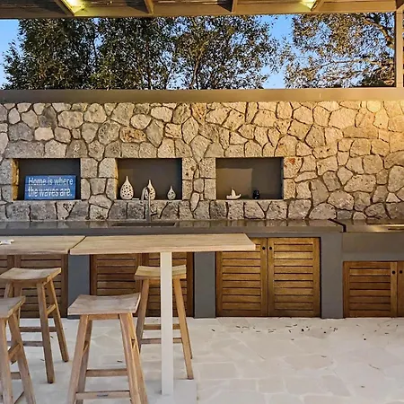Oneiro Exclusive Escape With Private Pontoon & Luxe Amenities Evgiros