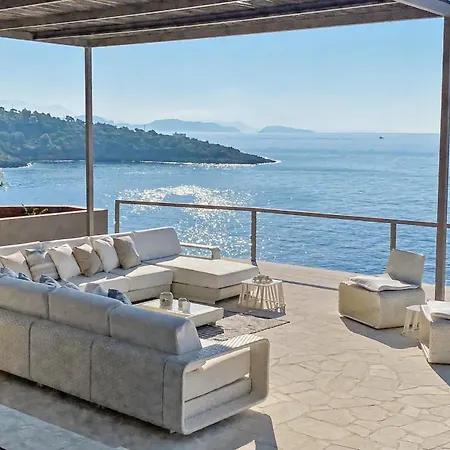 Oneiro Exclusive Escape With Private Pontoon & Luxe Amenities * Evgiros