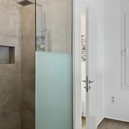 Oneiro Exklusive Auszeit Mit Privatsteg Und Luxusausstattung