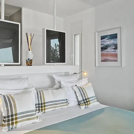 Oneiro Exclusive Escape With Private Pontoon & Luxe Amenities Villa